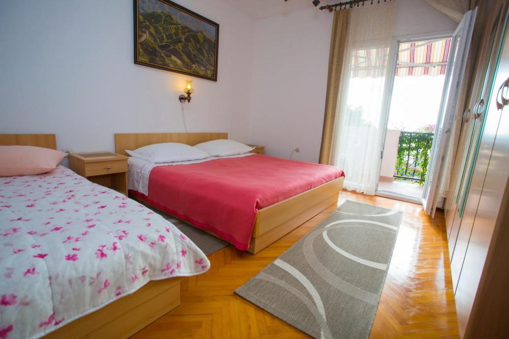 Apartments Tanja Podgora Exterior photo